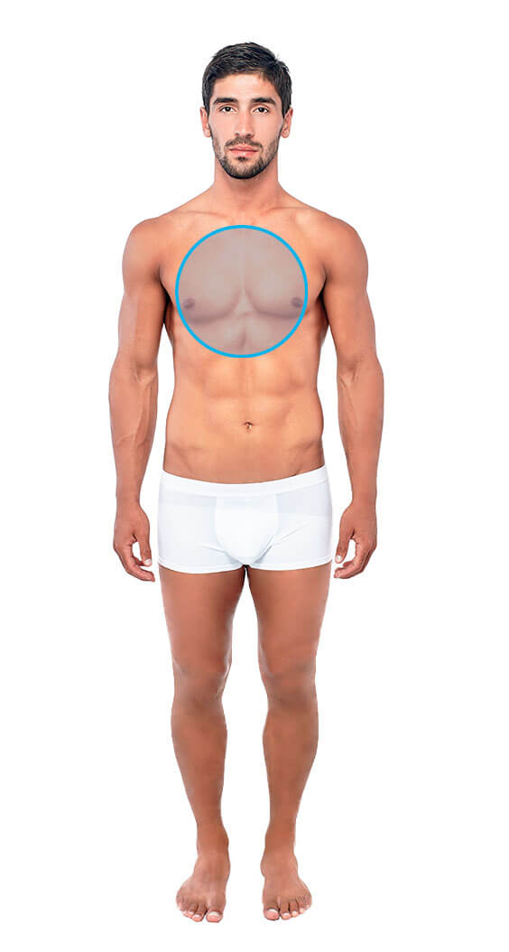 modelo masculino con un círculo azul señalando el tórax de la depilación láser masculina